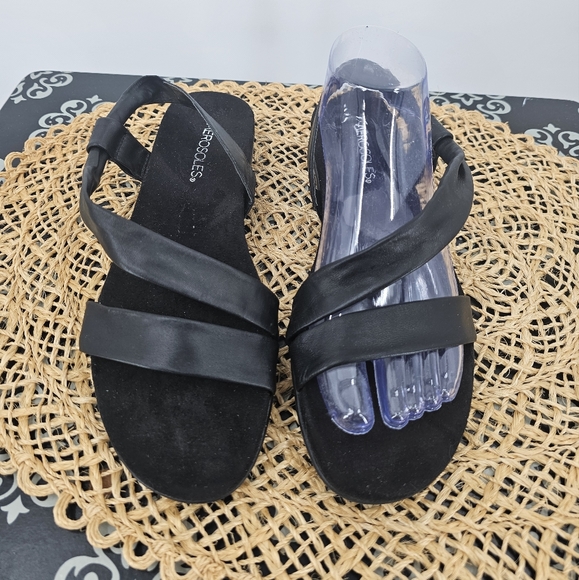 Aerosoles Black Strappy Sandals Size 9 - Picture 6 of 9